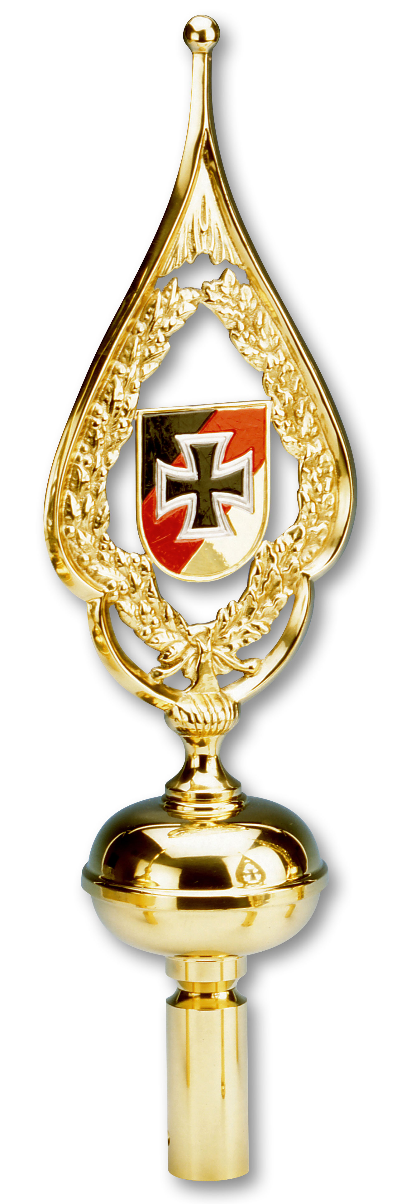 Eisernes Kreuz in schwarz auf schwarz-rot-goldenem Wappen. Goldfarbene, spitzzulaufende Verzierung.